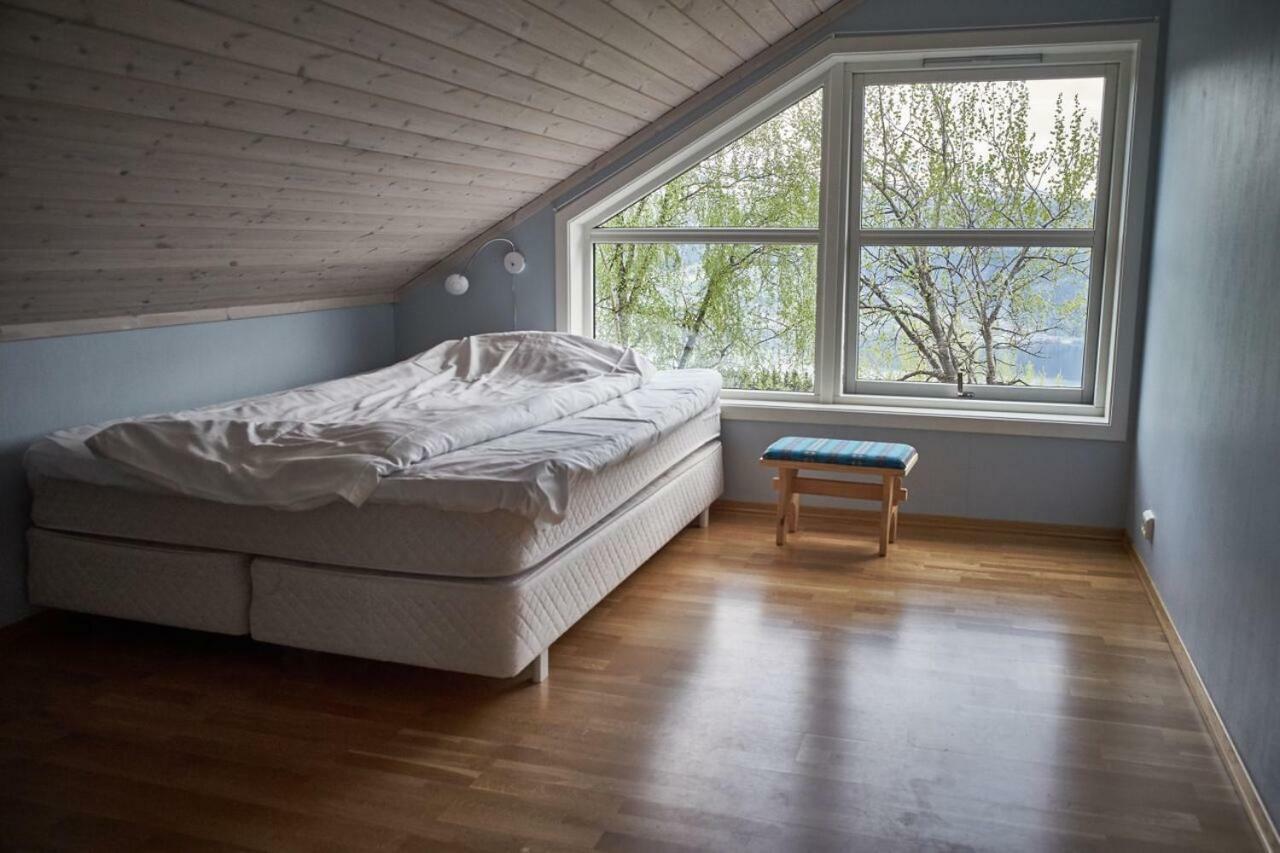 Panorama View Along The Fjord In Stryn Villa Blakset Eksteriør billede
