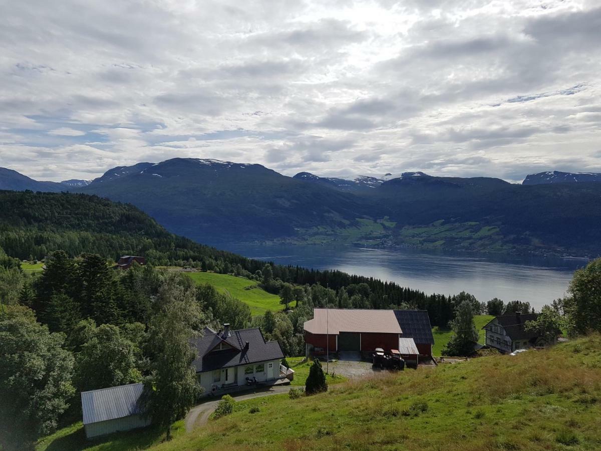 Panorama View Along The Fjord In Stryn Villa Blakset Eksteriør billede